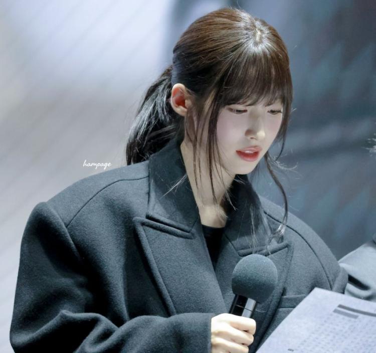 아린 오마이걸 260210 매드댄스오피스 무대인사15