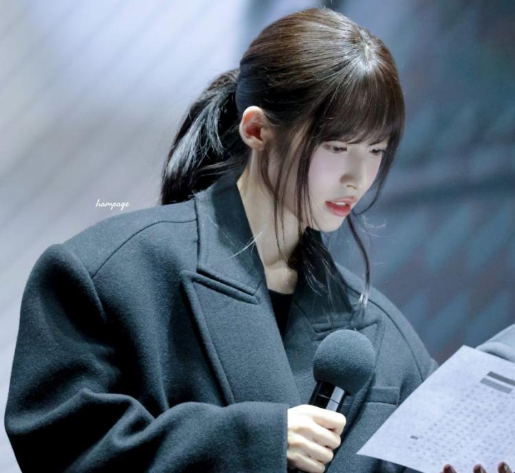 아린 오마이걸 260210 매드댄스오피스 무대인사17