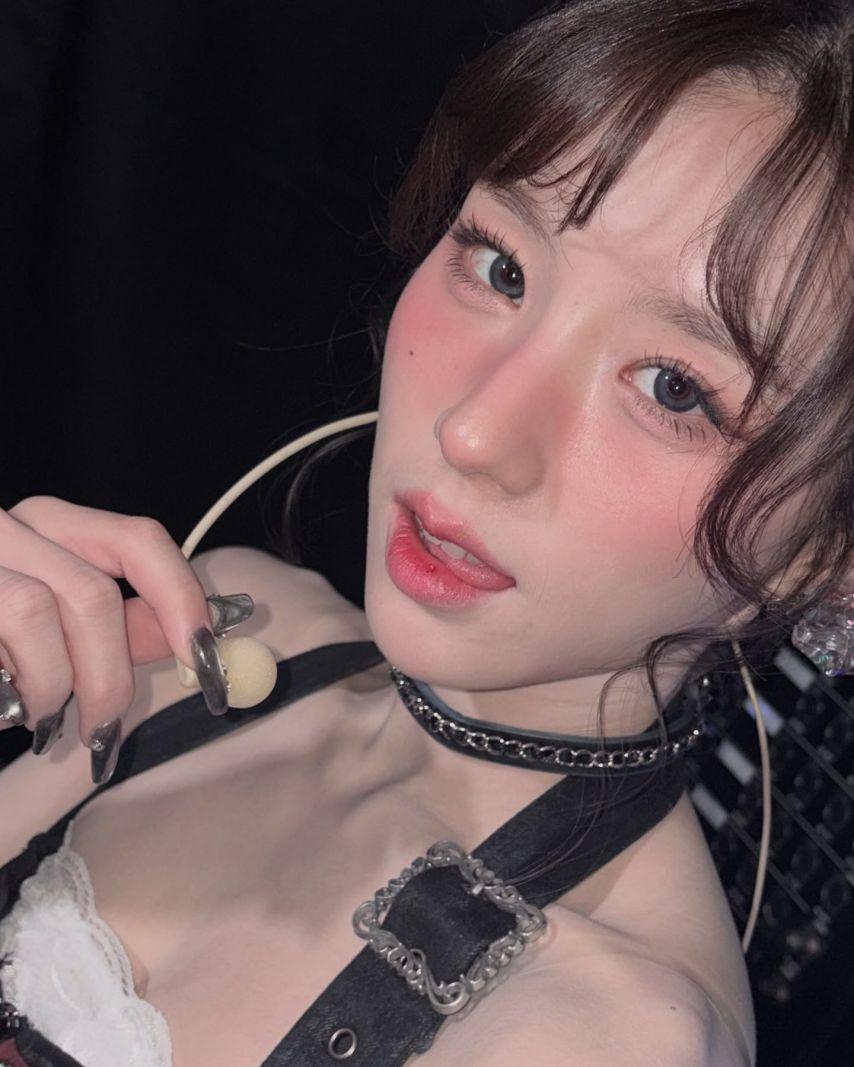 희진 ARTMS아르테미스 인별13