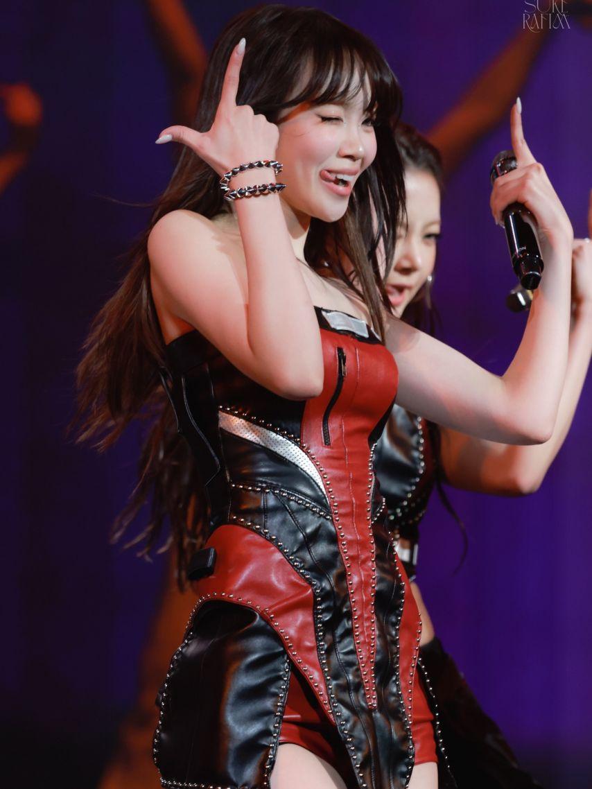 LE SSERAFIM (르세라핌) 김채원5