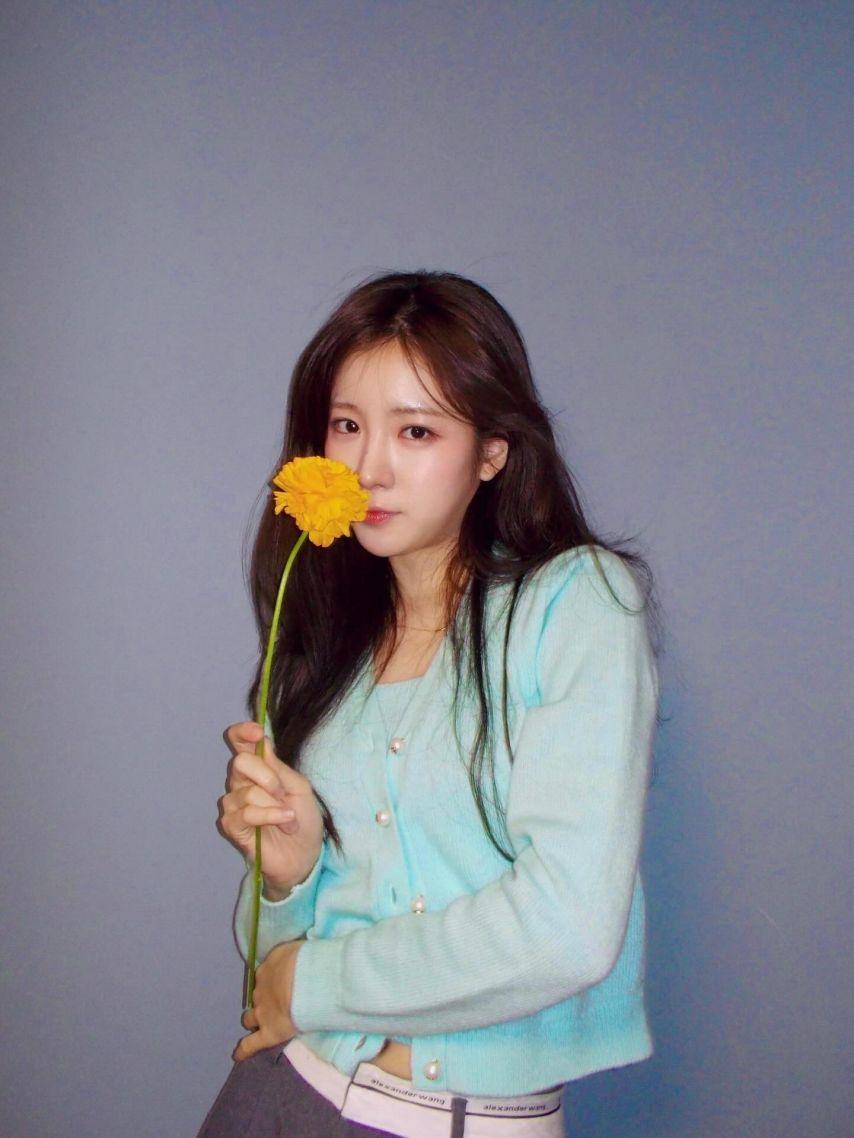 우연 WOOAH우아 인별 등 030211 생일 with 나나 소라 루시 민서11