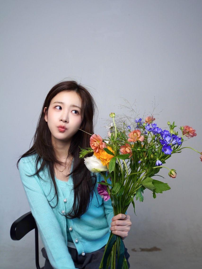 우연 WOOAH우아 인별 등 030211 생일 with 나나 소라 루시 민서20