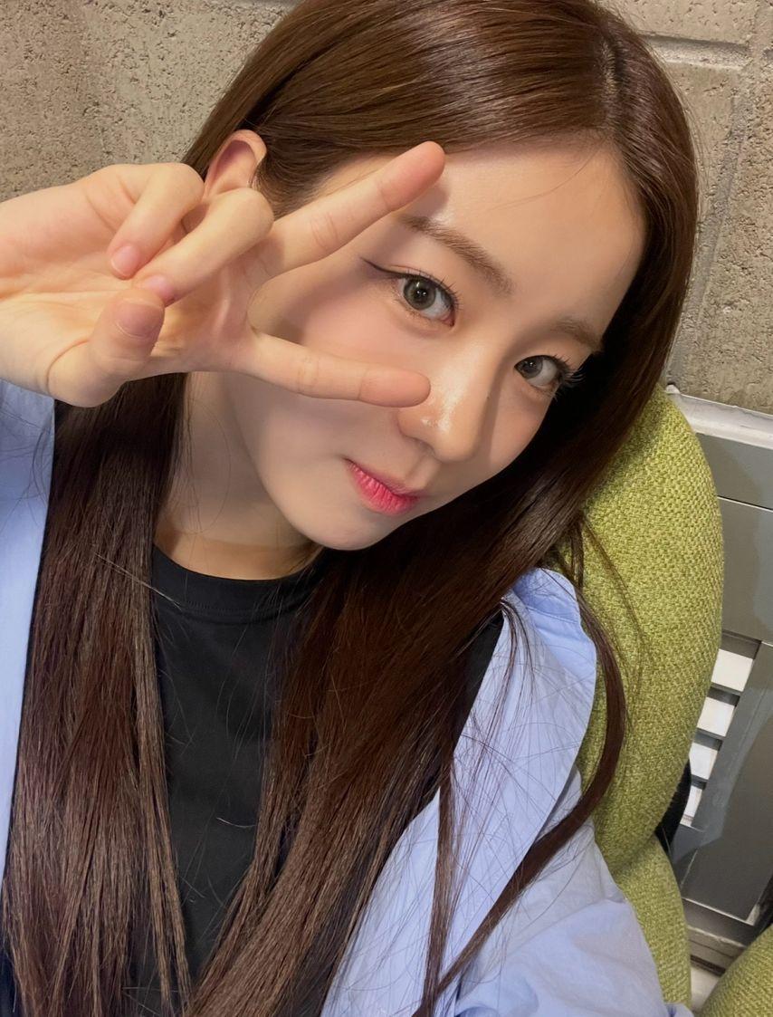 우연 WOOAH우아 인별 등 030211 생일 with 나나 소라 루시 민서7