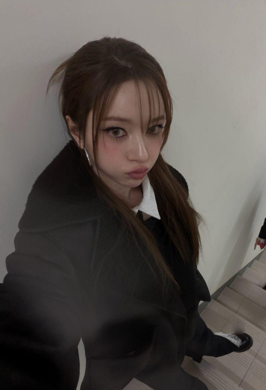 피프티피프티 문샤넬,  하나1