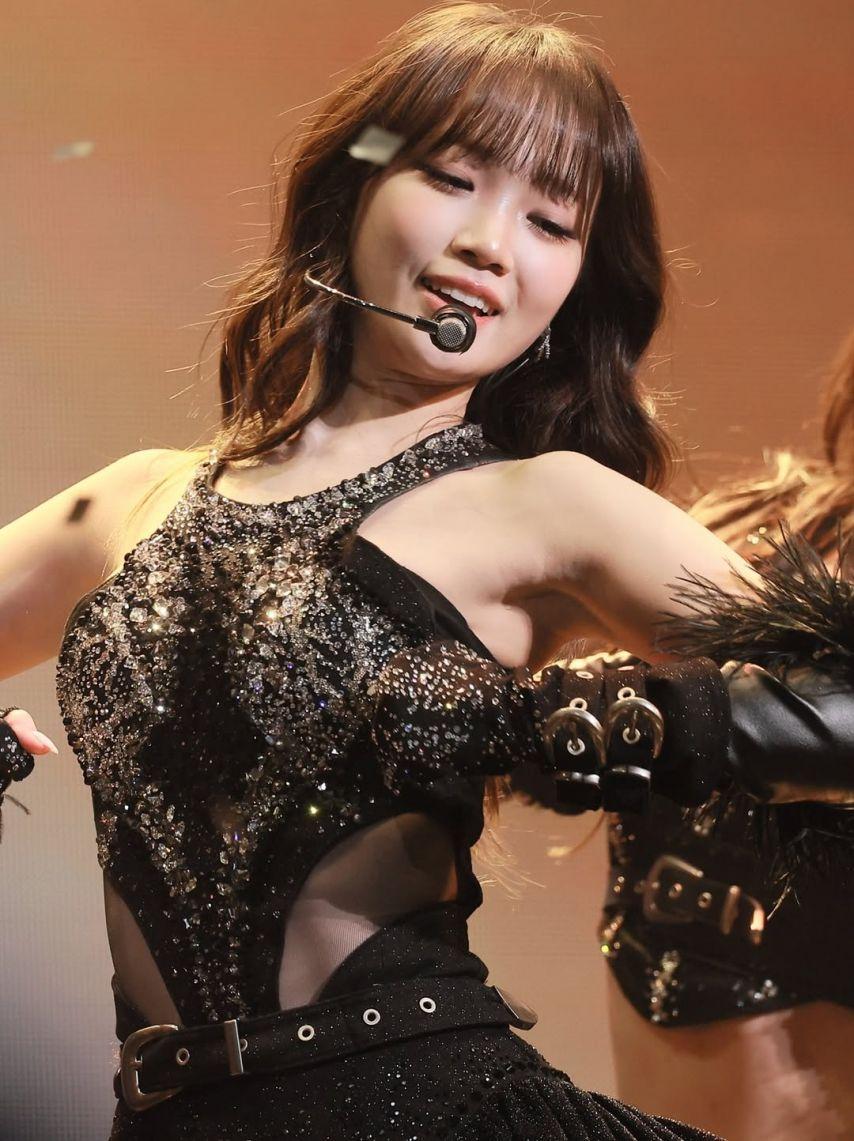 LE SSERAFIM (르세라핌) 김채원8