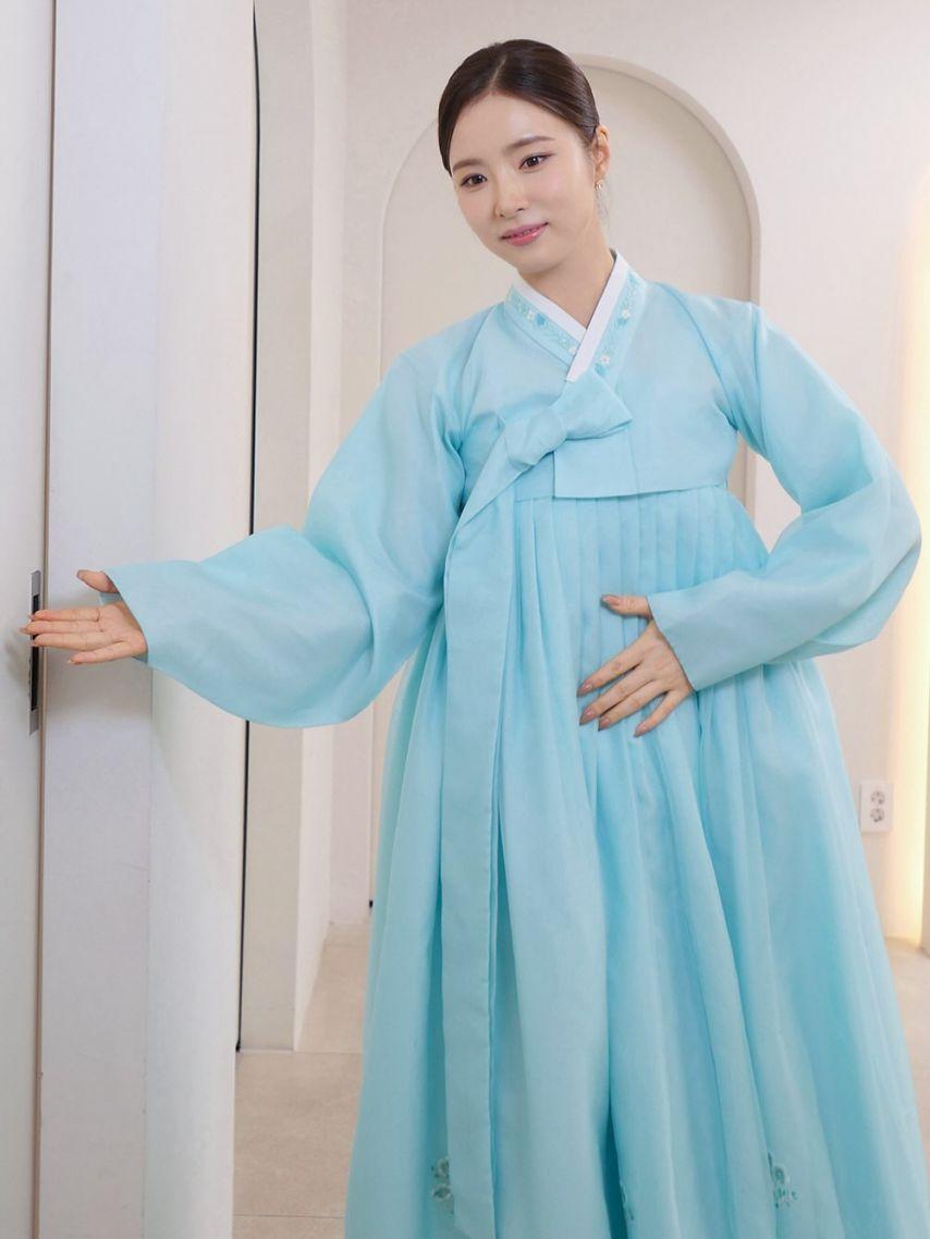 신세경 휴민트 무대인사 등21