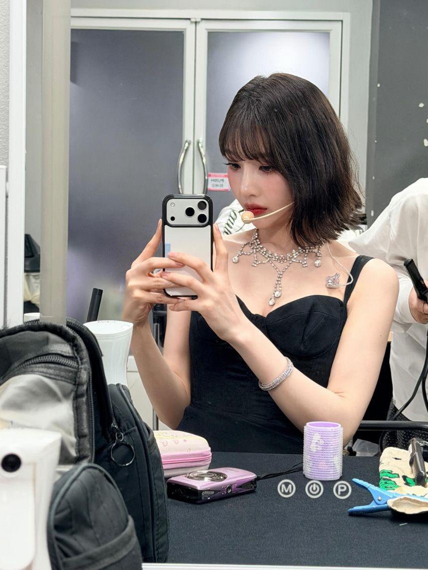 조이 레드벨벳 인별 with 슬기 아이린/ 슬기 with 유하 Hearts2Hearts9