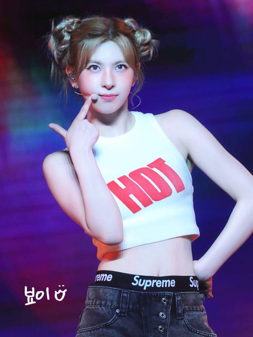 NMIXX (엔믹스) 배이8