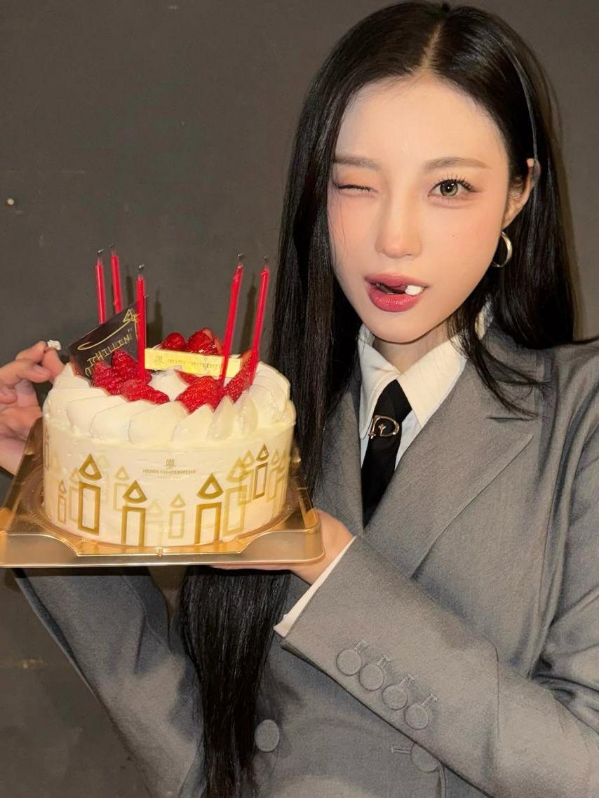 아이칠린 (ICHILLIN') 예주4