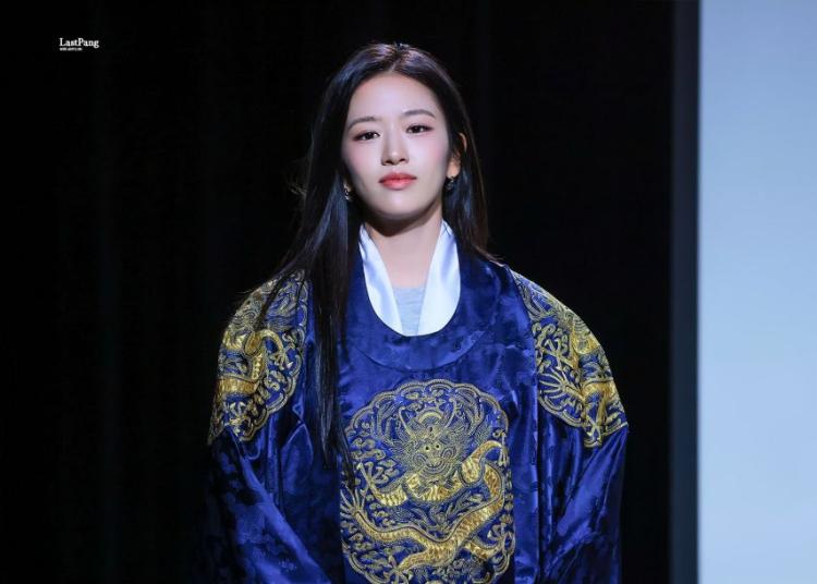 아이브 안유진7