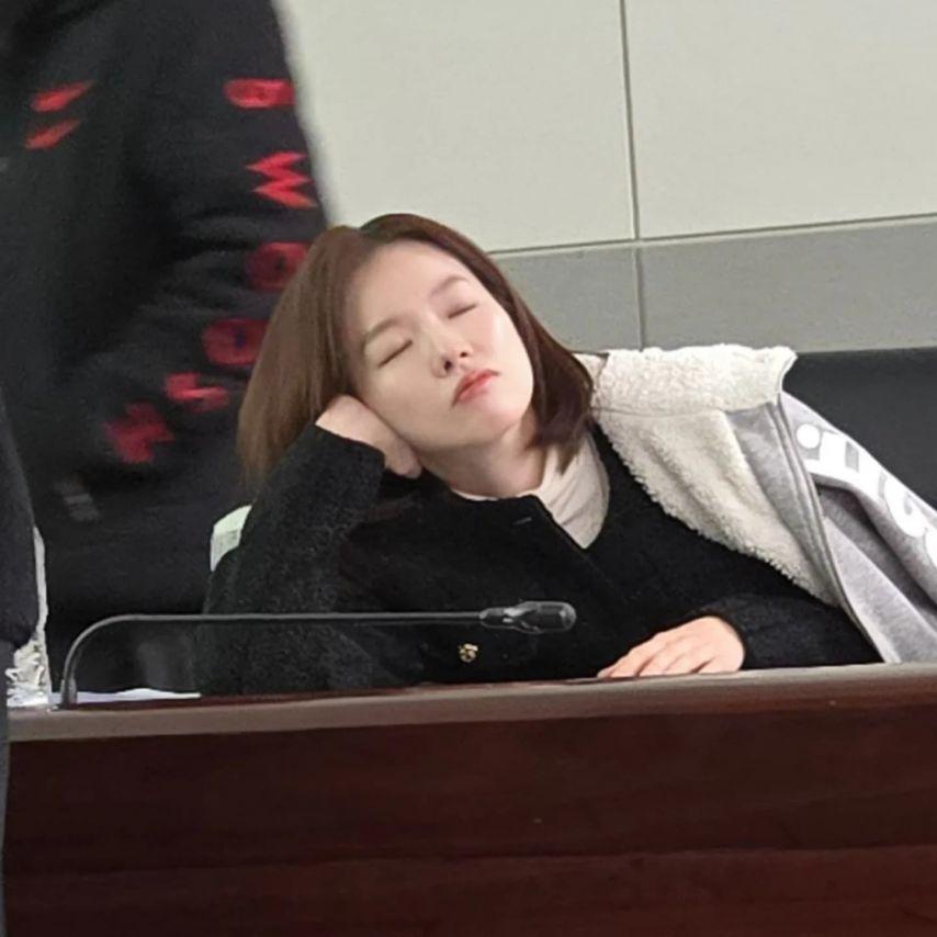 [이시아] 연패에 화나서 주먹질하는 고해형/ 인별 친밀한리플리7