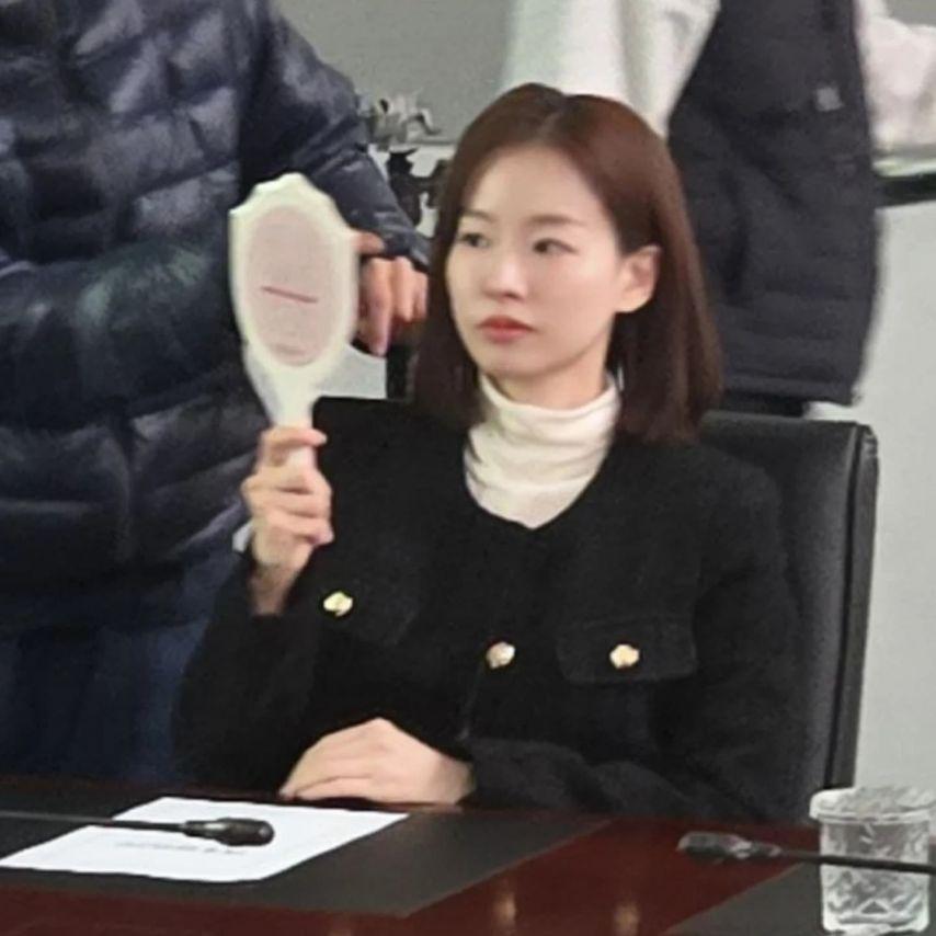 [이시아] 연패에 화나서 주먹질하는 고해형/ 인별 친밀한리플리9