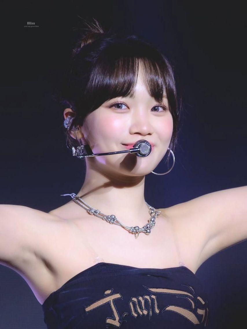 LE SSERAFIM (르세라핌) 김채원3