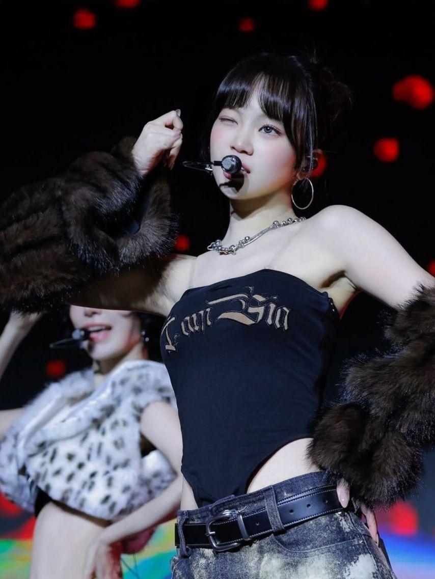 LE SSERAFIM (르세라핌) 김채원6