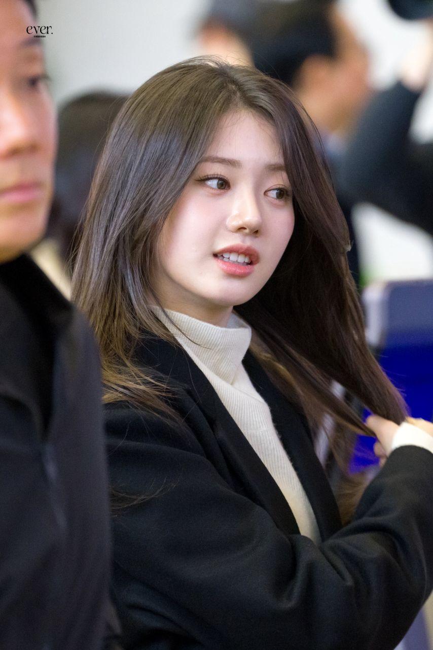 베이비몬스터 로라0