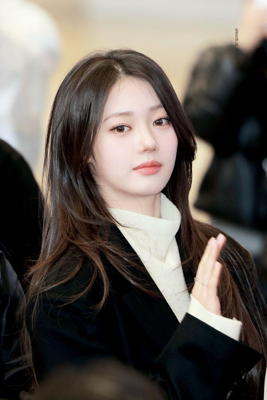 베이비몬스터 로라5