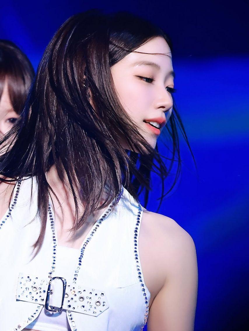 LE SSERAFIM (르세라핌) 카즈하7