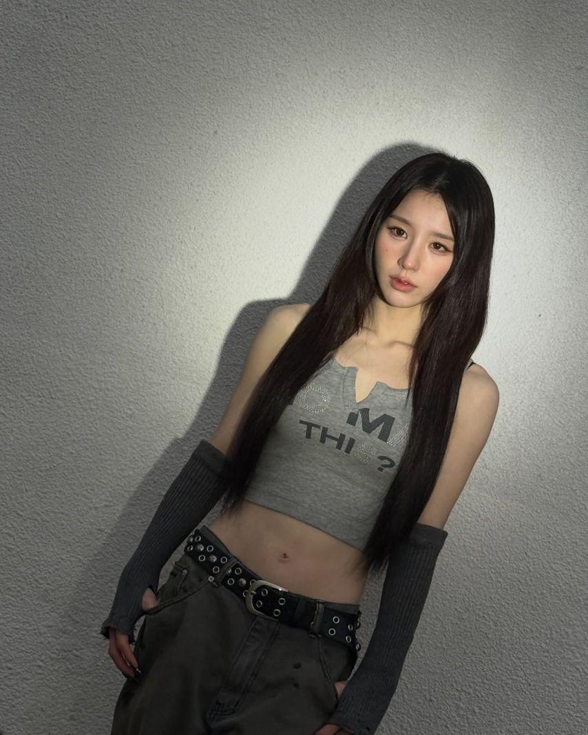 희진 ARTMS아르테미스 인별11