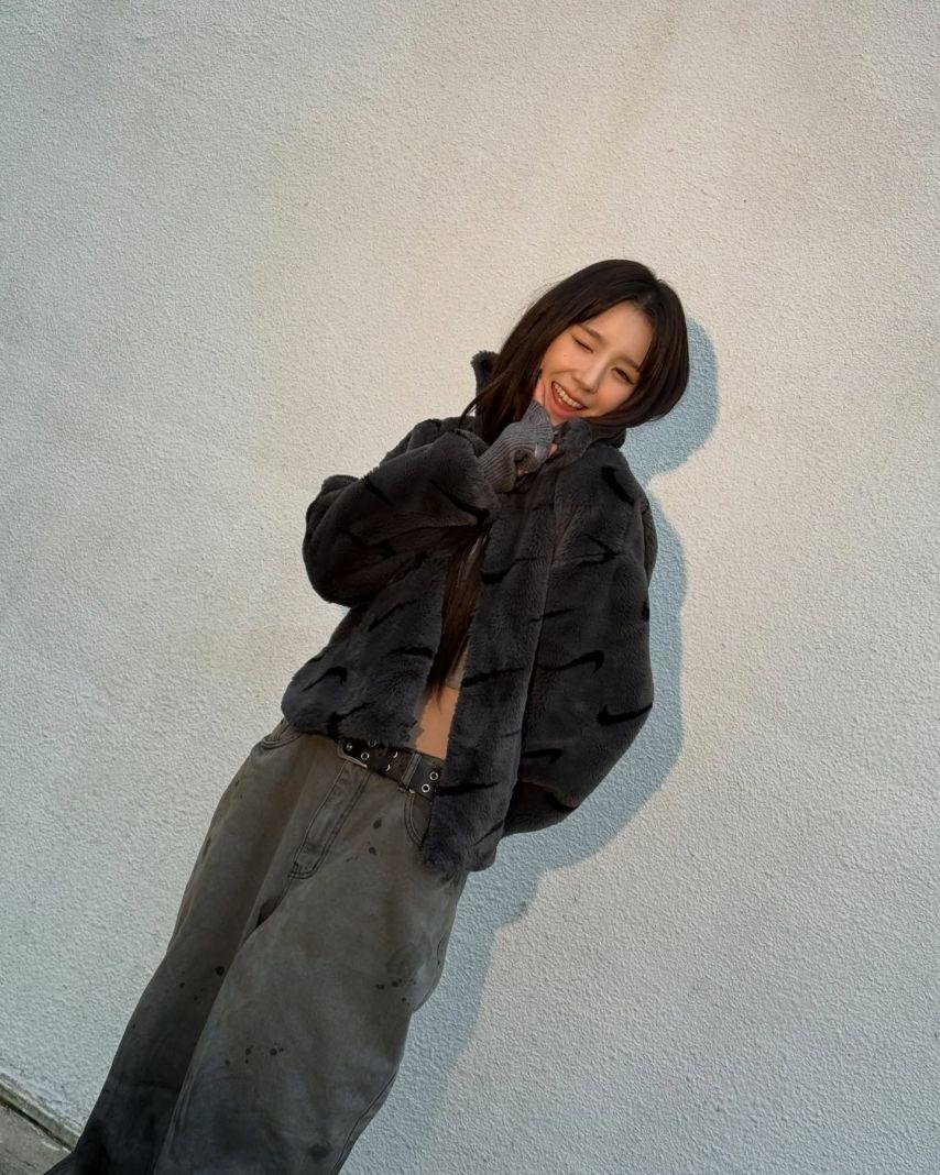 희진 ARTMS아르테미스 인별12