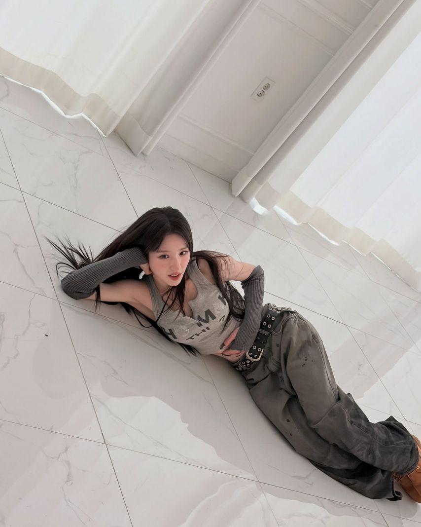 희진 ARTMS아르테미스 인별15