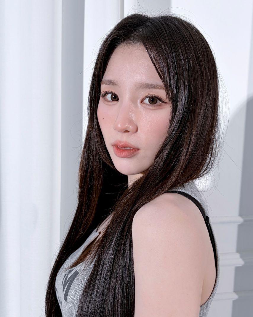 희진 ARTMS아르테미스 인별6