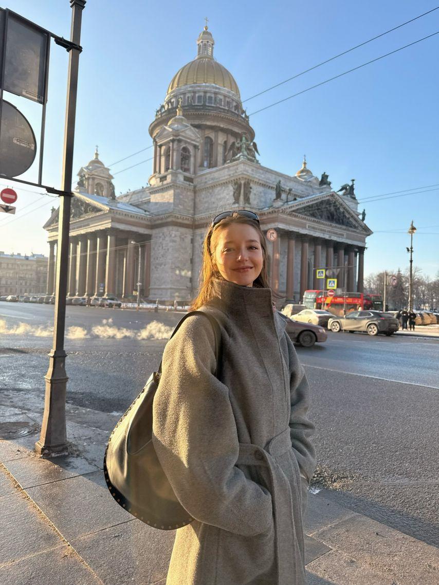 안젤리나 다닐로바0