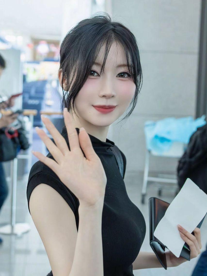 BABYMONSTER (베이비몬스터) 아사15