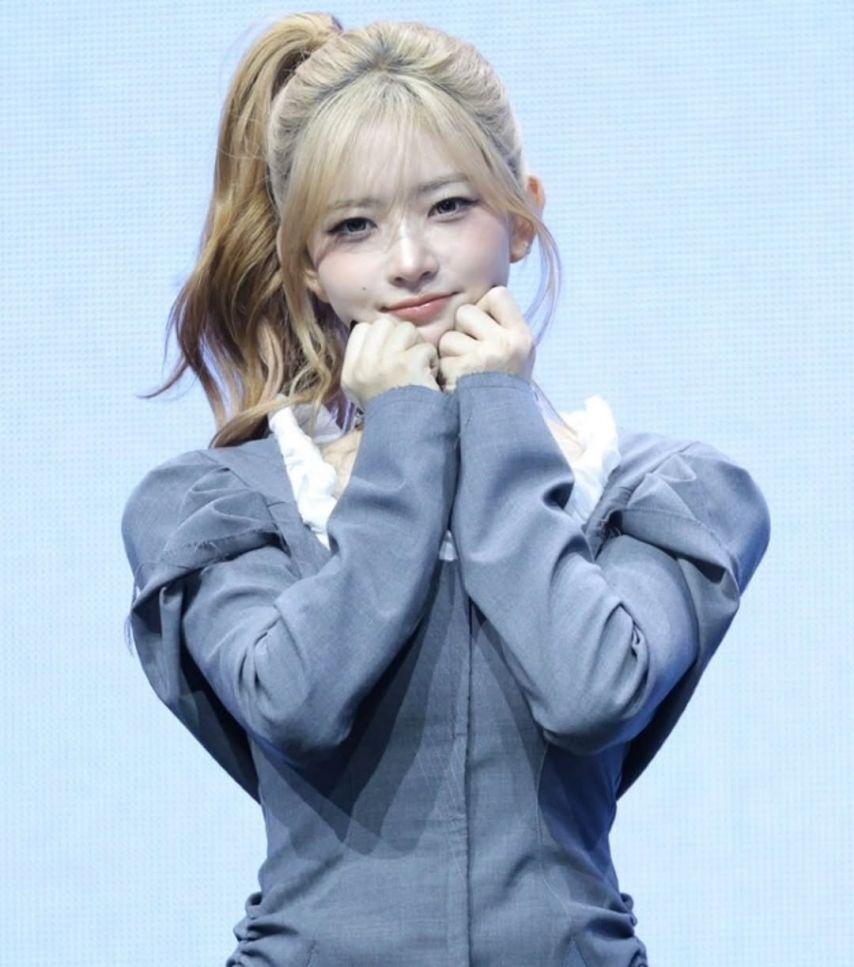 IVE (아이브) 레이10