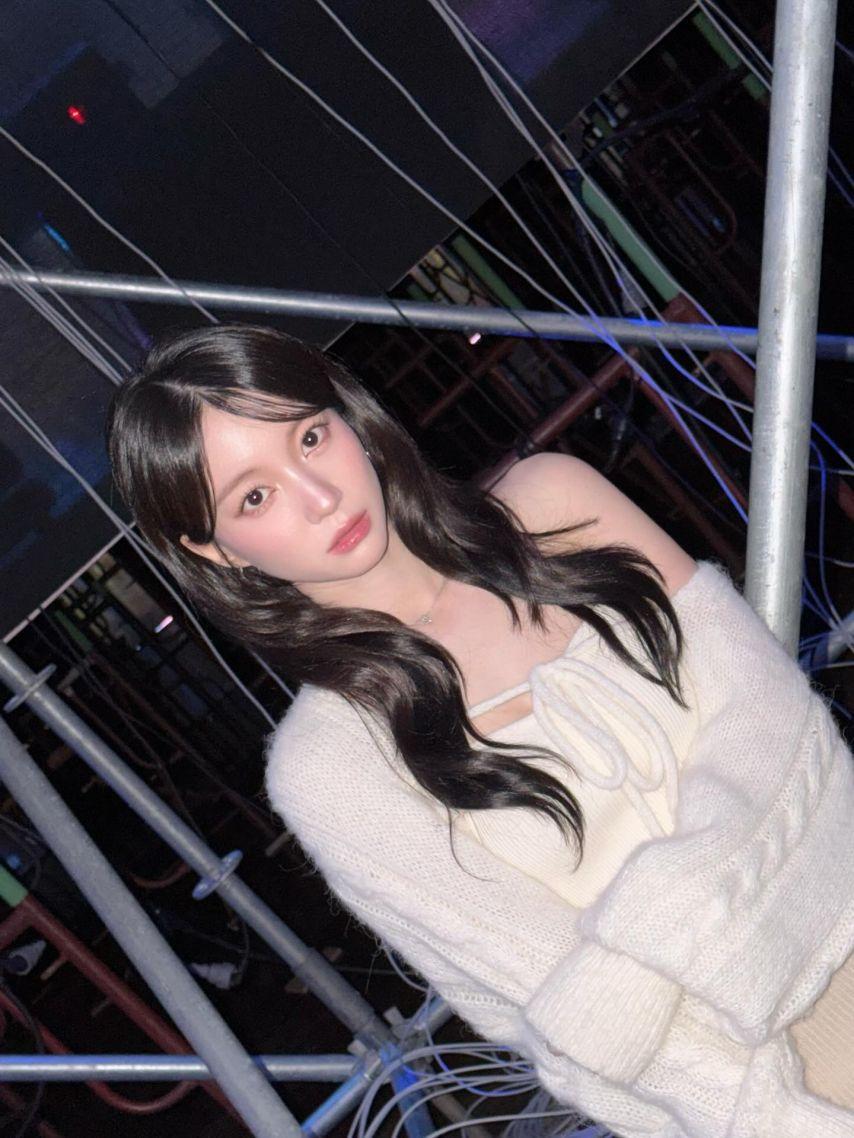 유빈 승희 미미 효정 오마이걸0