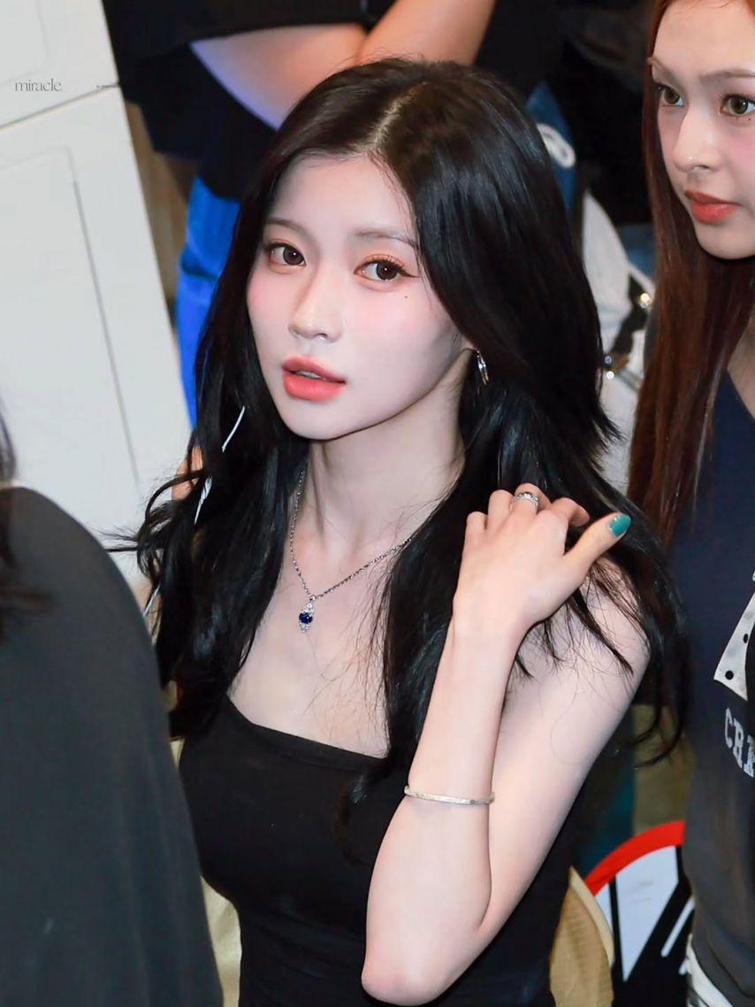 BABYMONSTER (베이비몬스터) 아사14