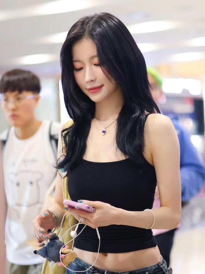 BABYMONSTER (베이비몬스터) 아사17