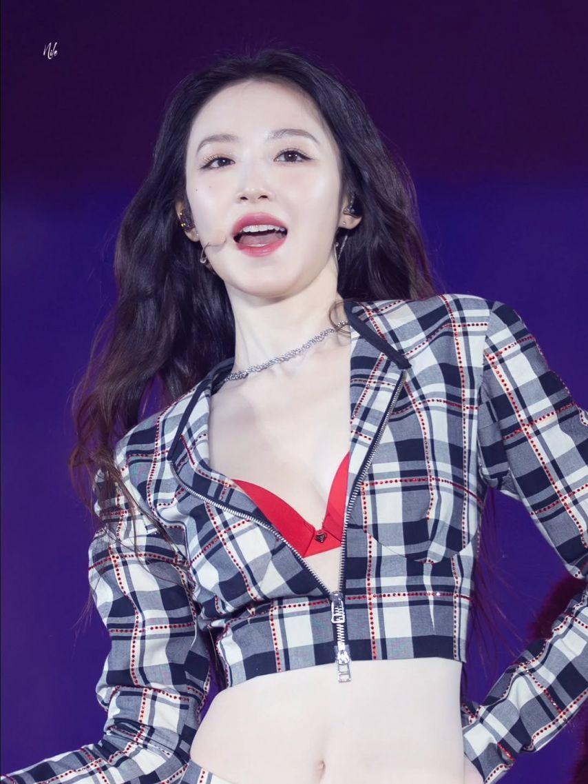 아이들 (i-dle) 슈화10