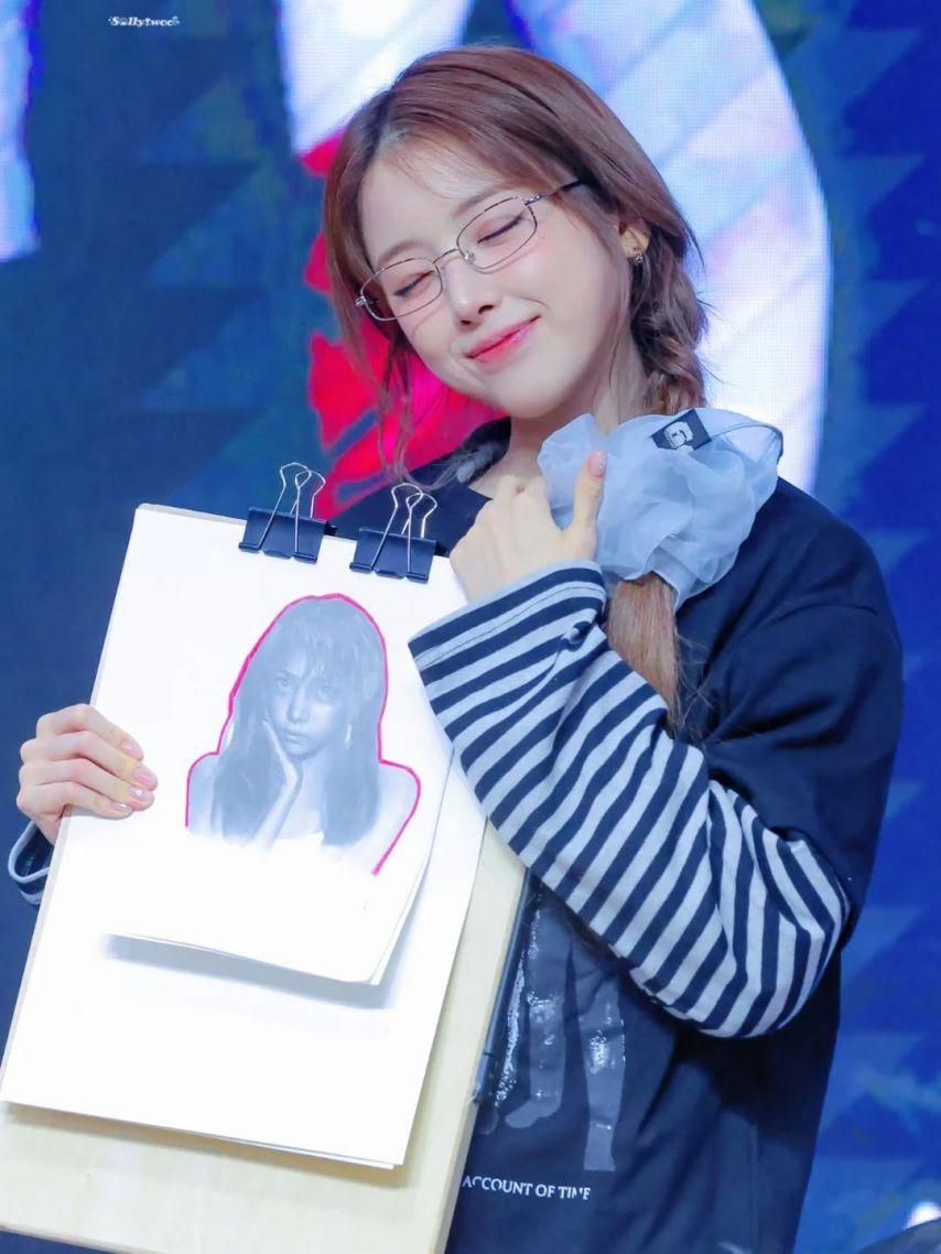 NMIXX (엔믹스) 지우4