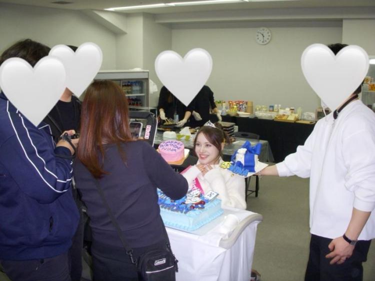 니쥬 (NiziU) 니나0