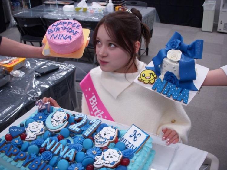 니쥬 (NiziU) 니나1