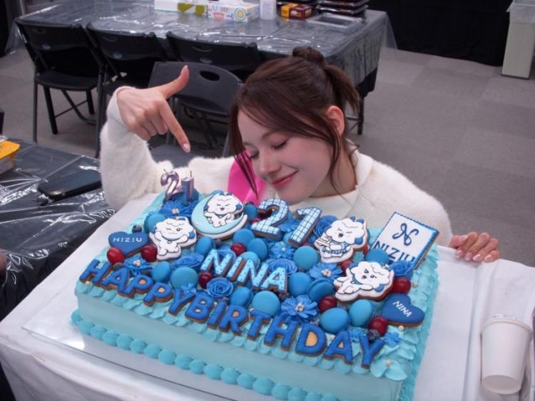 니쥬 (NiziU) 니나2