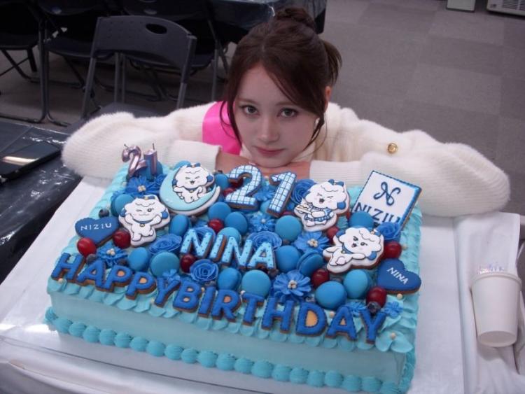 니쥬 (NiziU) 니나3