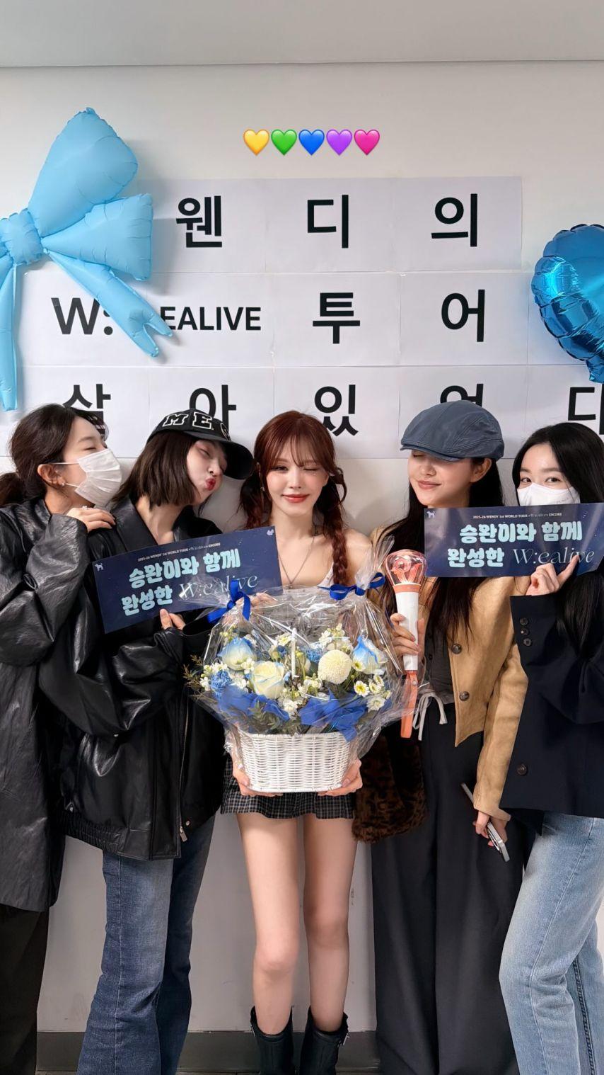 슬기 조이 예리 레드벨벳 인별 웬디 월드투어0