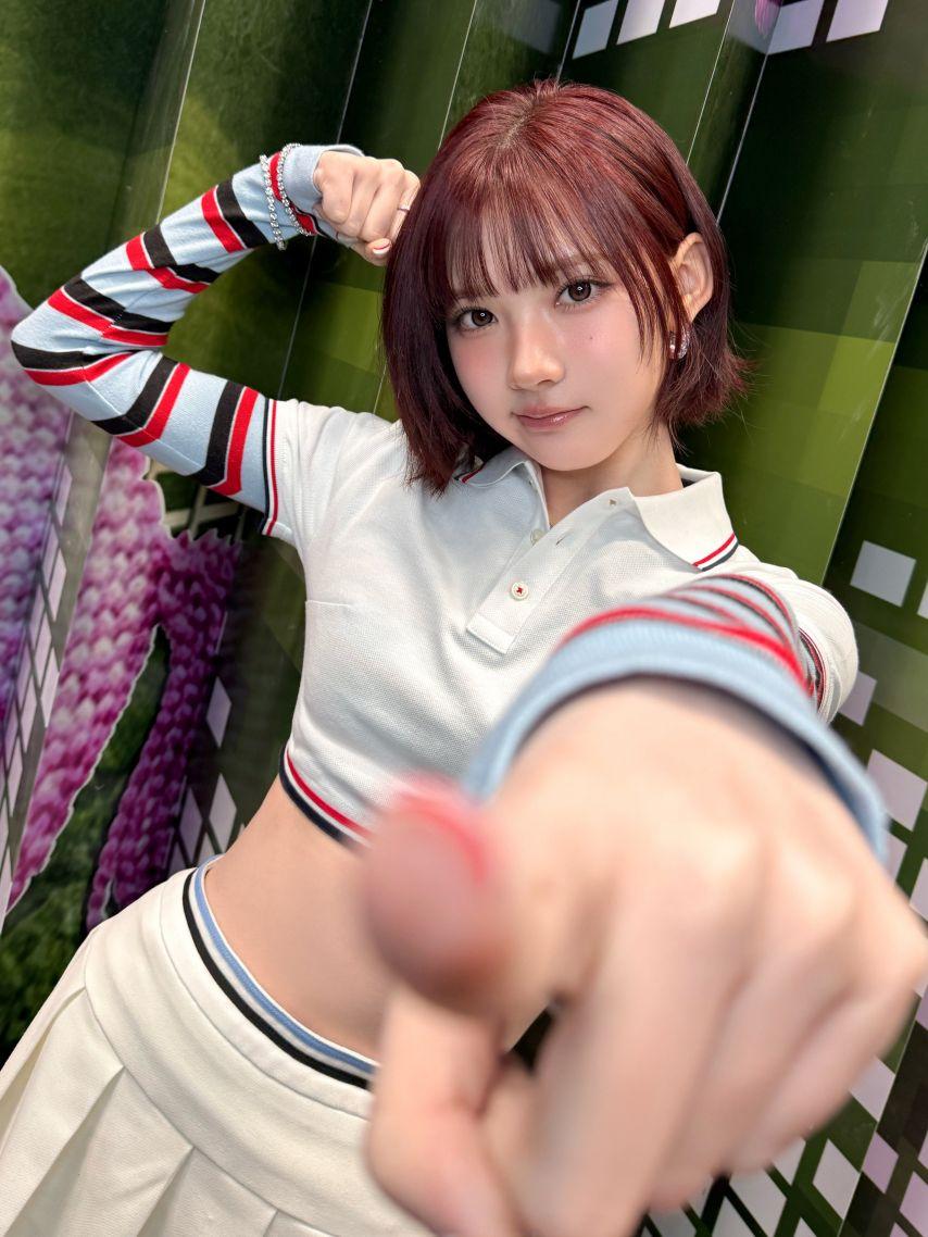 하츠투하츠 지우,  에이나0