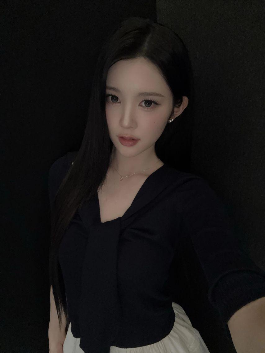 하츠투하츠 지우,  에이나3