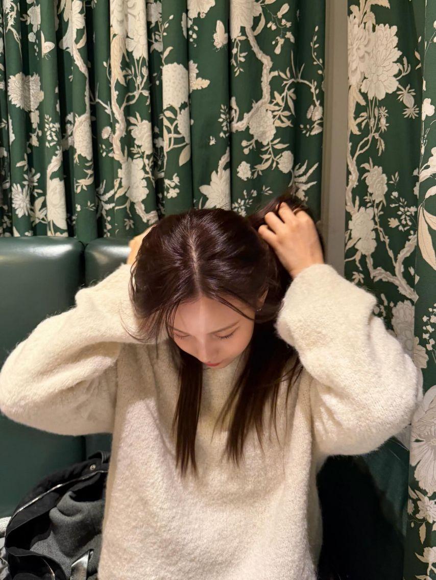 엄지 VIVIZ비비지 인별22