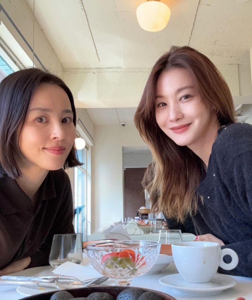 유인영 인별 with 한혜진0
