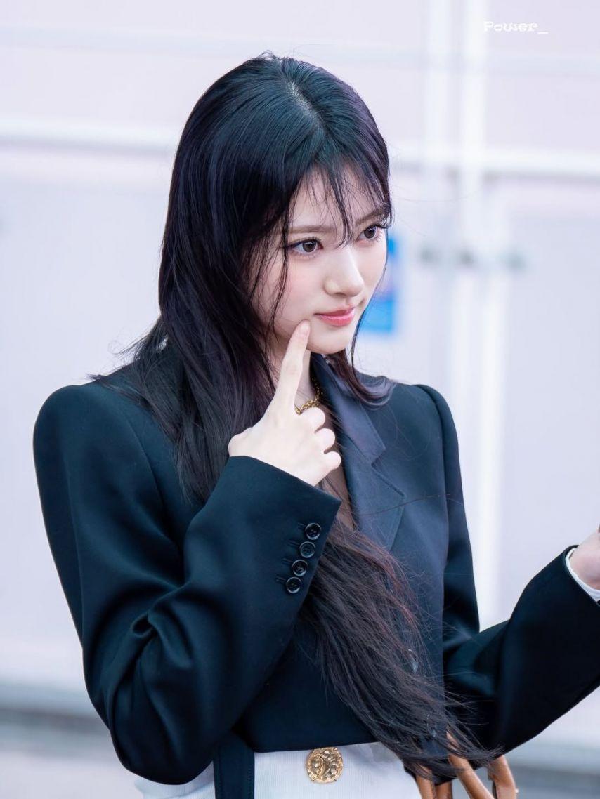 MEOVV (미야오) 안나17