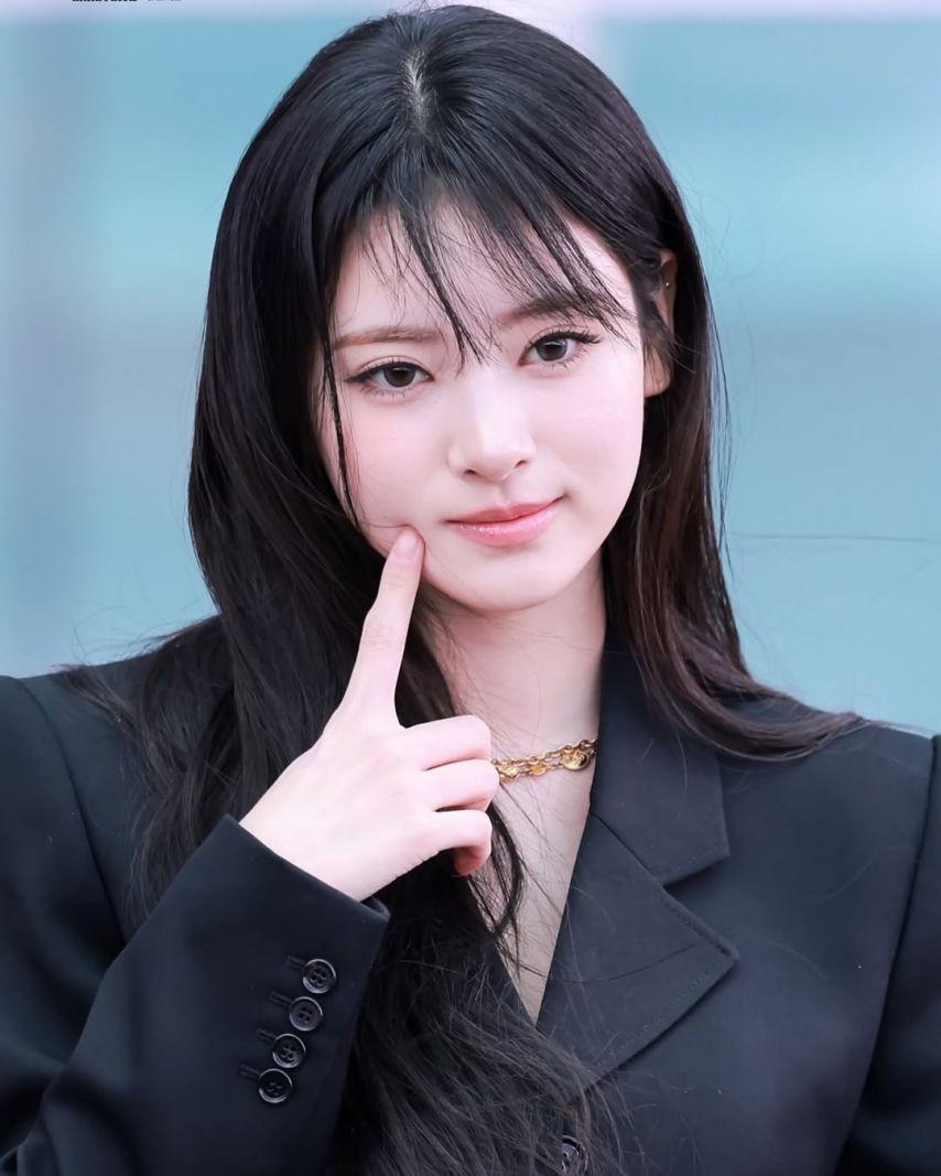 MEOVV (미야오) 안나19