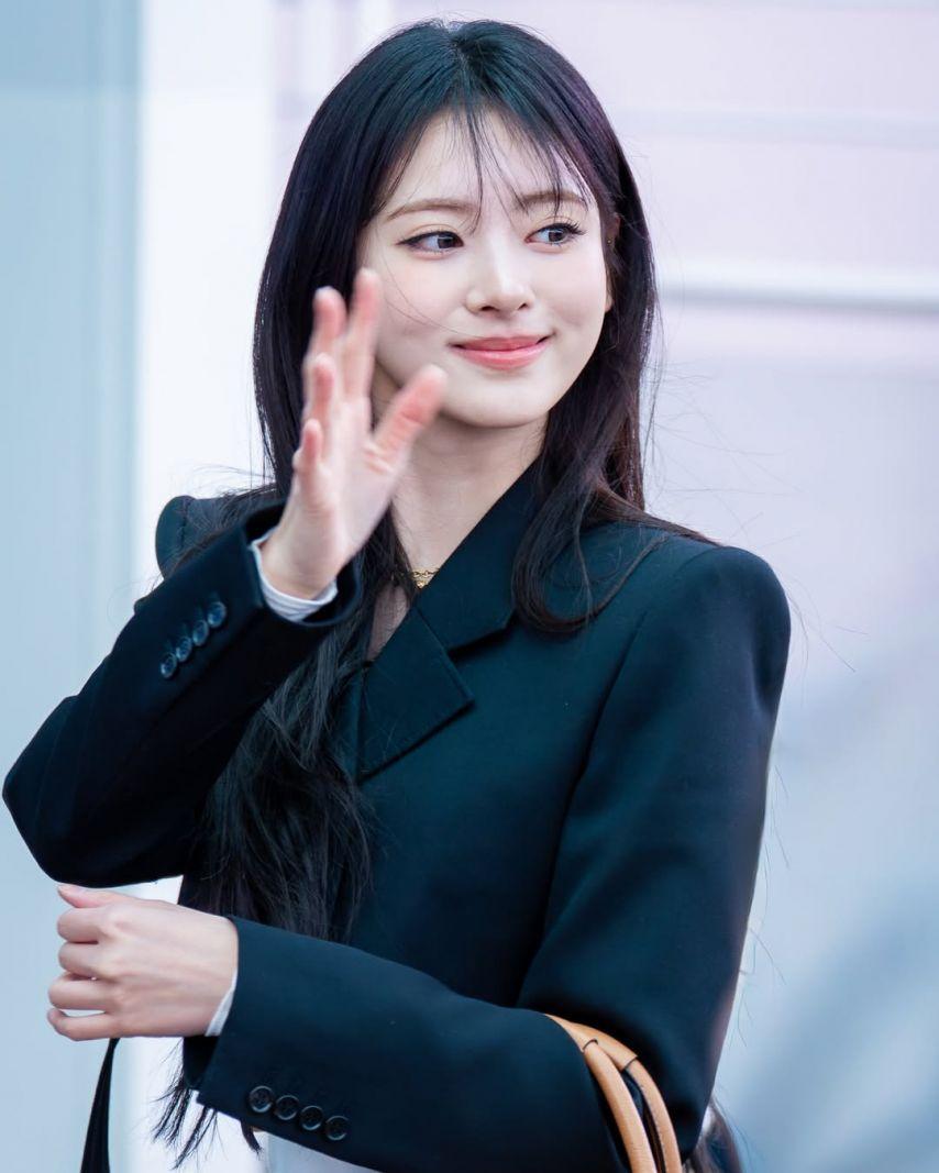 MEOVV (미야오) 안나4