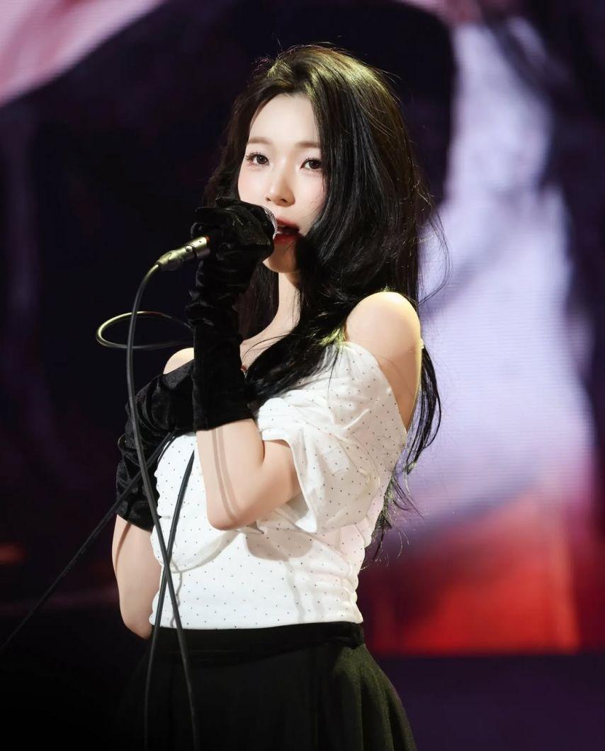 프로미스나인 (fromis_9) 백지헌4