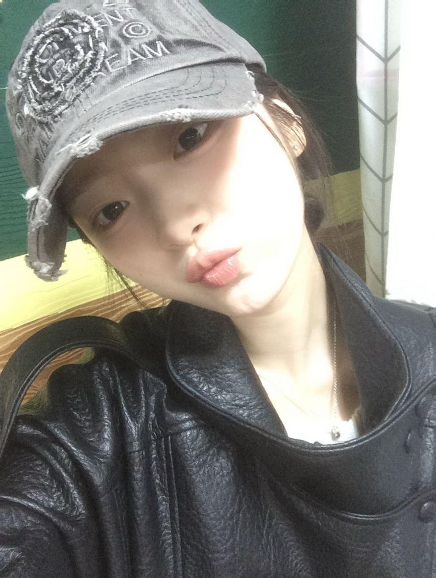 아이칠린 (ICHILLIN') 이지 (with. 우아 우연)11