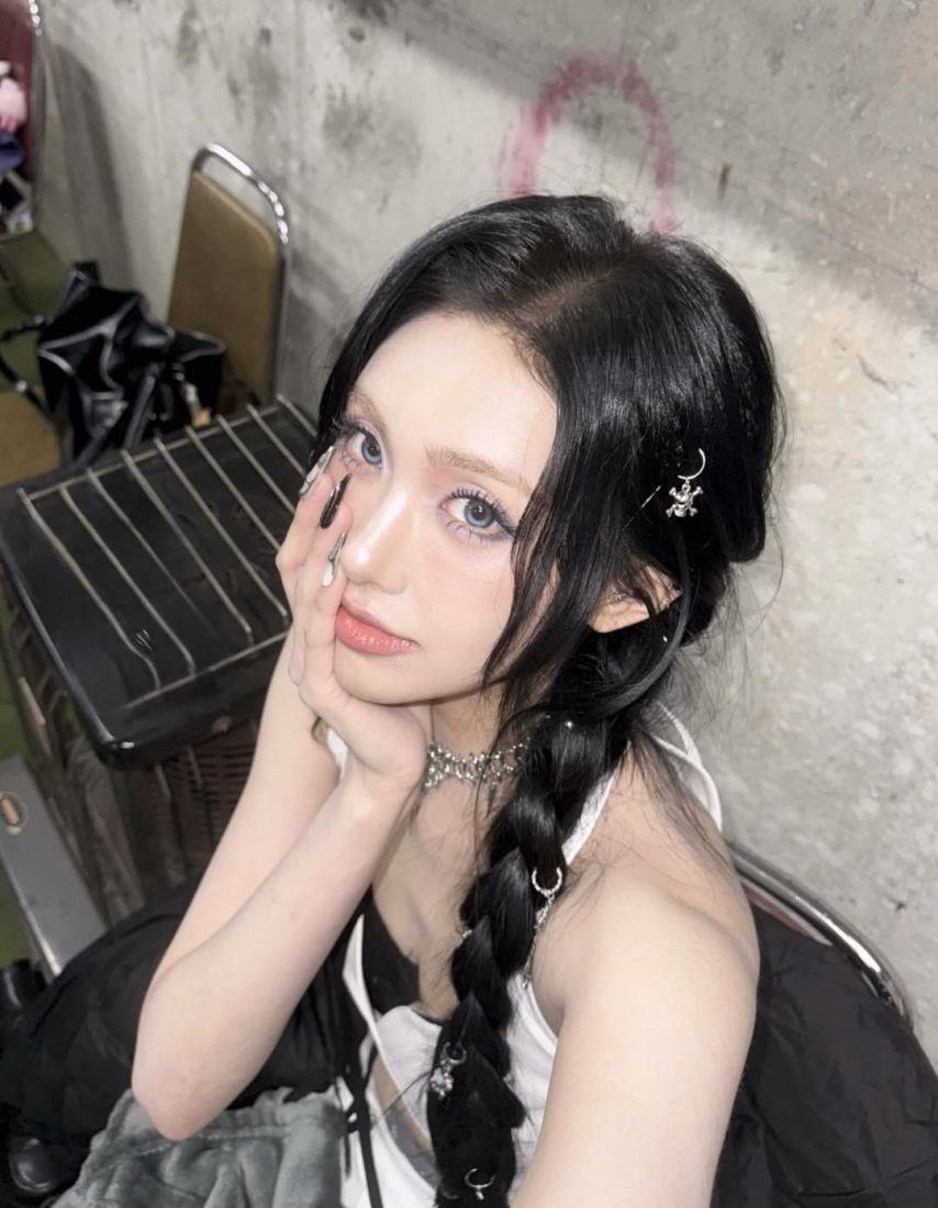 EVERGLOW (에버글로우) 아샤0