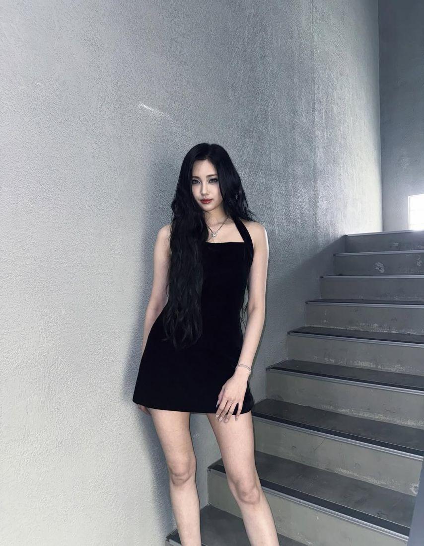 EVERGLOW (에버글로우) 아샤7