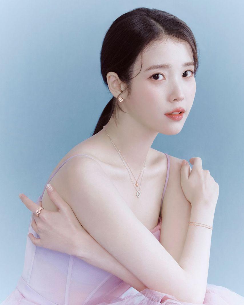 아이유 제이에스티나0